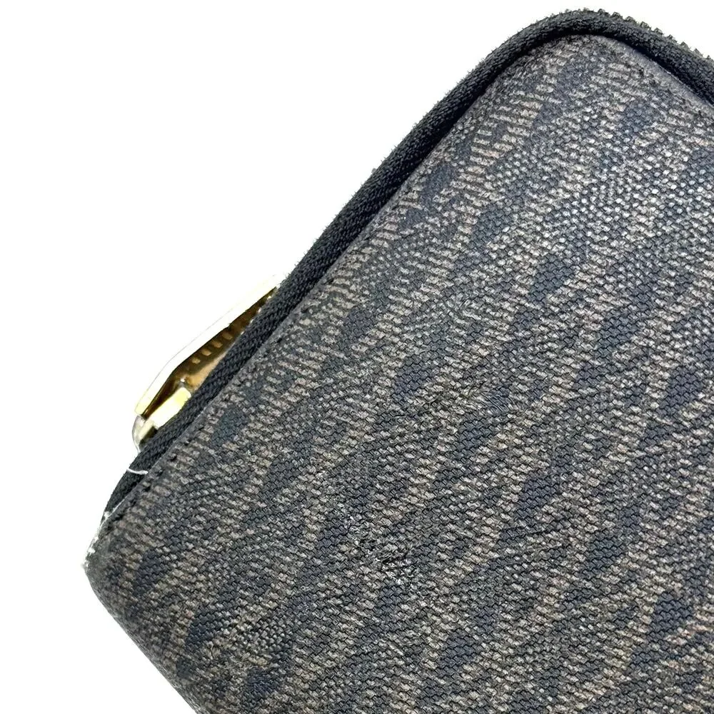 YSL Logo Zipper Wallet - Picture 9 of 16